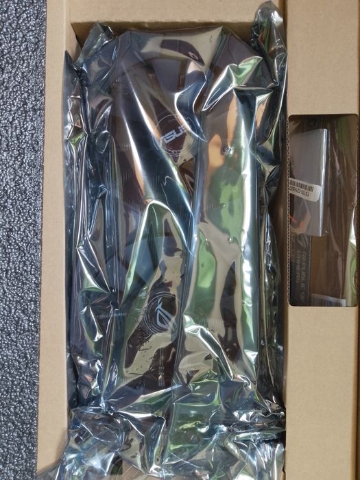Grafika Asus RX 570 4GB