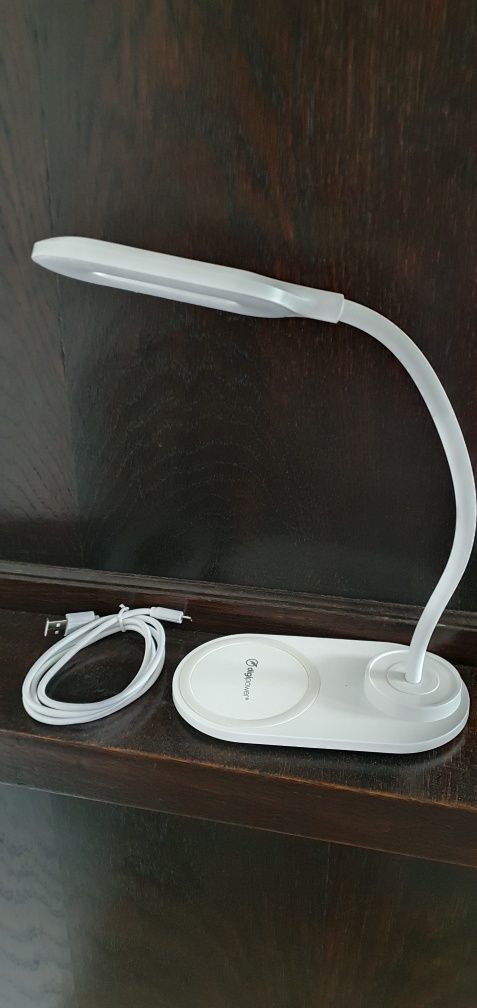 Mała lampka ledowa z ładowarką