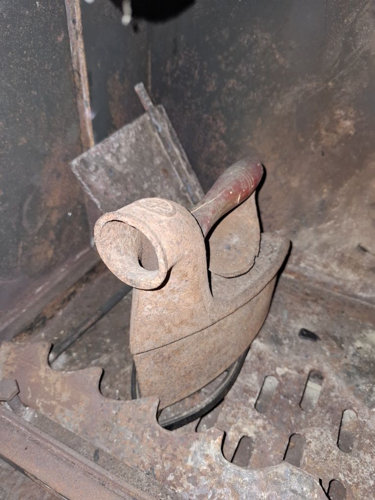 Ferros de engomar antigos