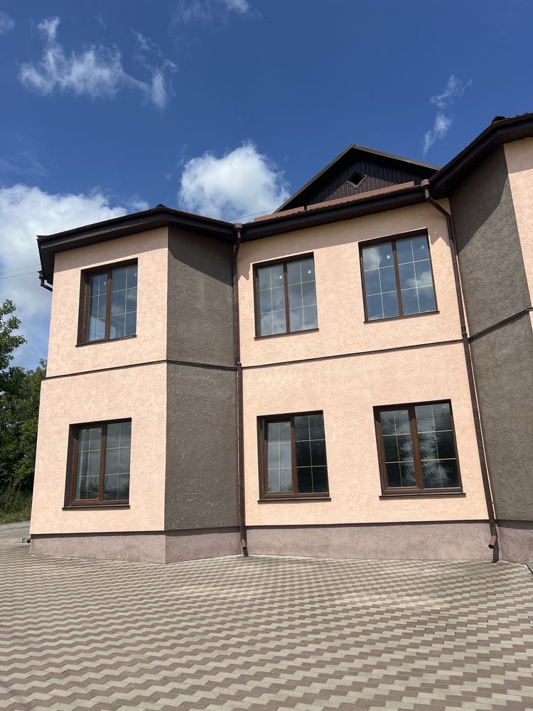 Продається  комерційне  приміщення 500м2