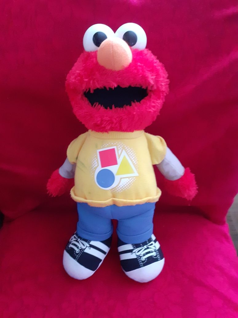 Elmo zabawka którą mówi i śpiewa Ulica Sezamkowa