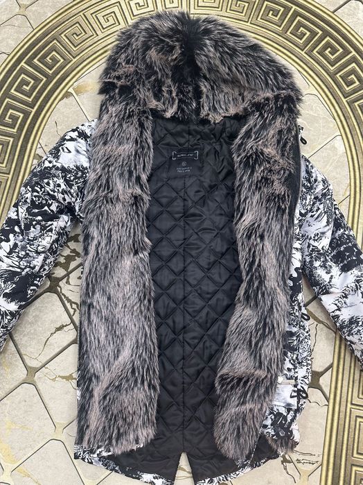 Продам Парку!!!один раз вдягав