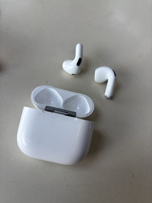 AirPods 4 Com Cancelamento