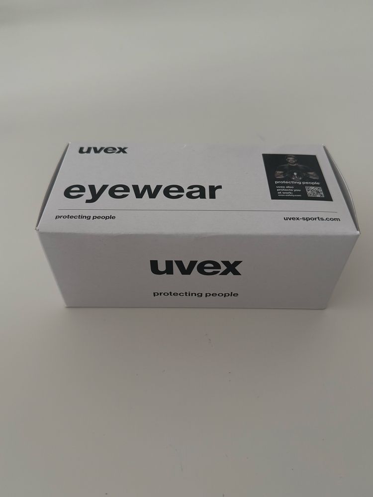 Okulary UVEX z wymiennymi szkłami + etui – nowe