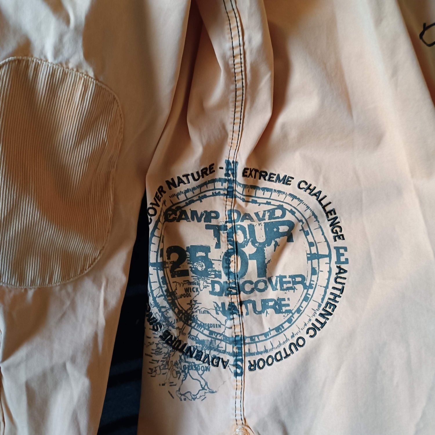 Koszulka Camp David roz XL.

Stan BDB

Szczegółowe wymiary:

długość c