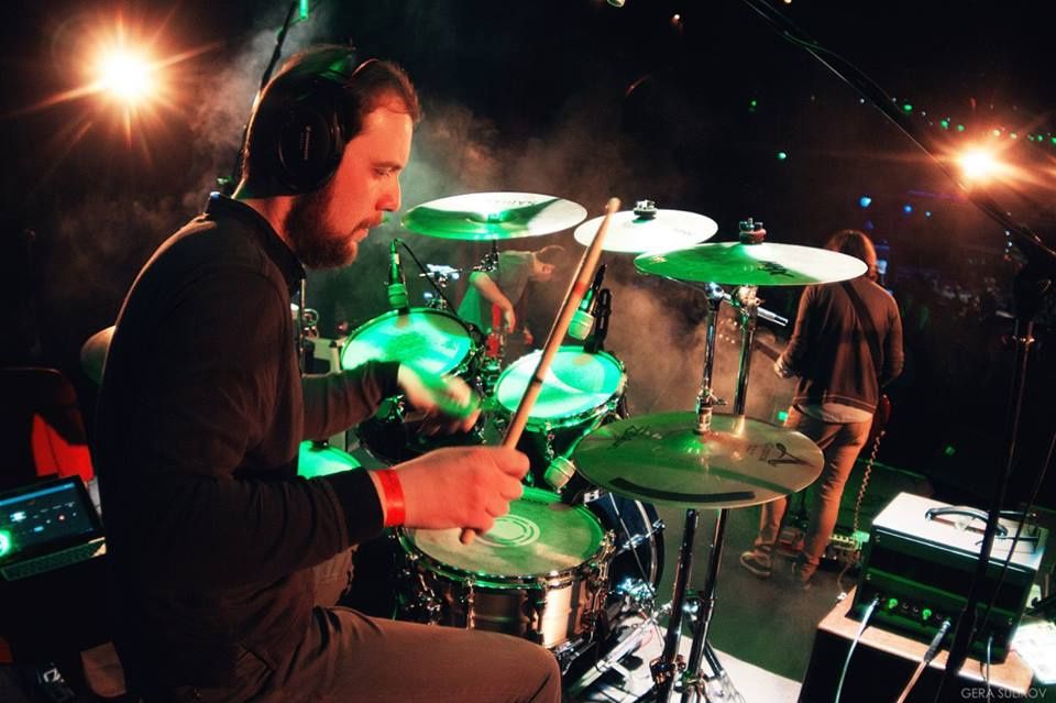 Уроки гри на гітарі та барабанах/Онлайн/Вживу/500 грн/Викладач/