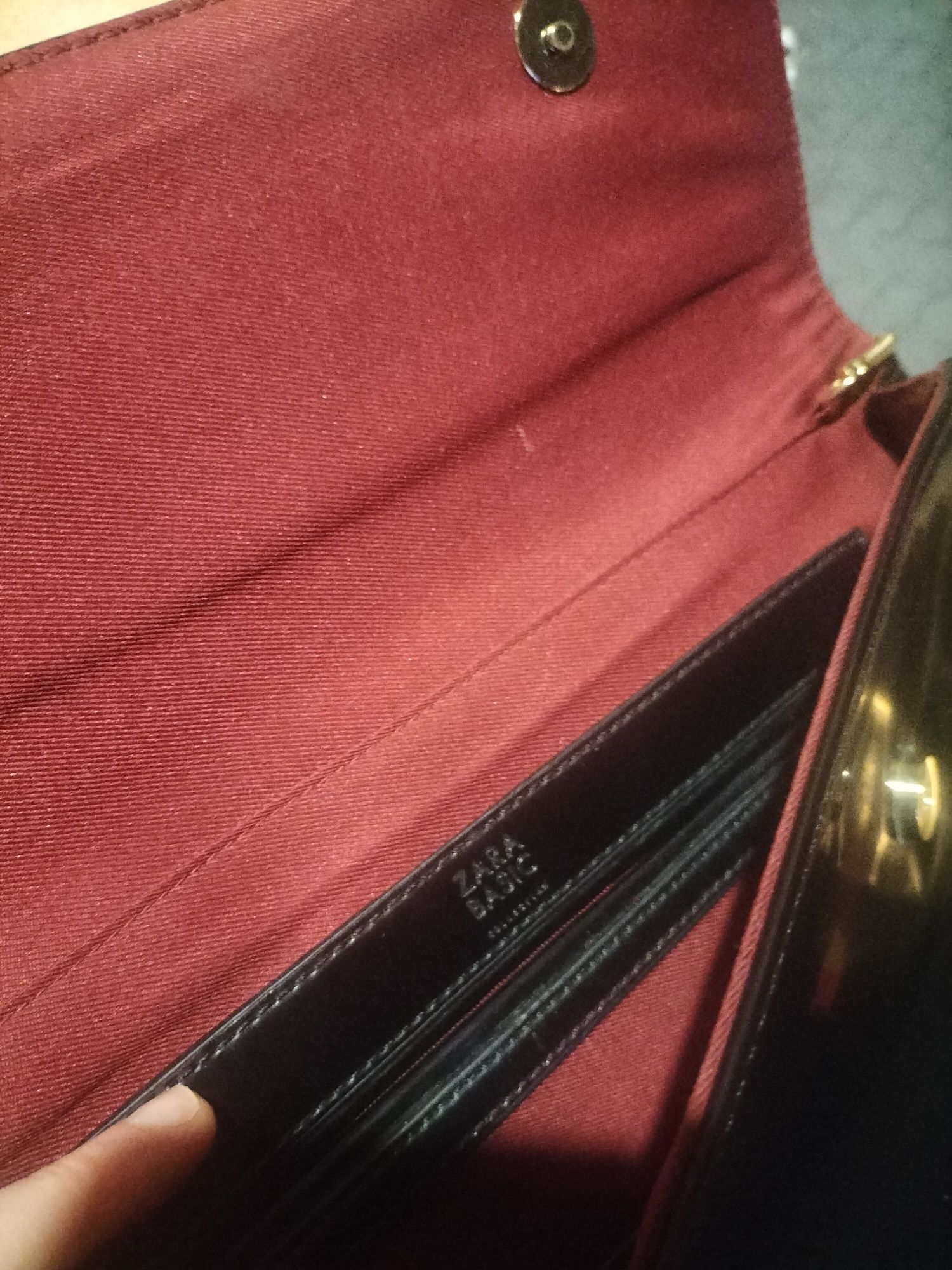 Zara Basic lakierowana torebka wizytowa duża