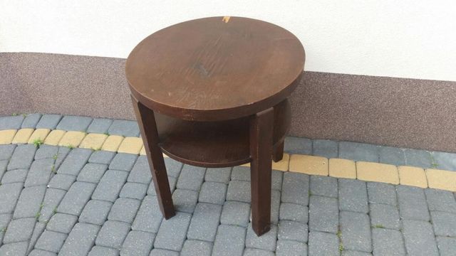 Stary  drewniany stolik