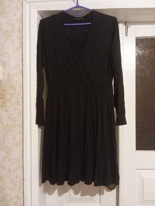 Продам сукні різні розміри