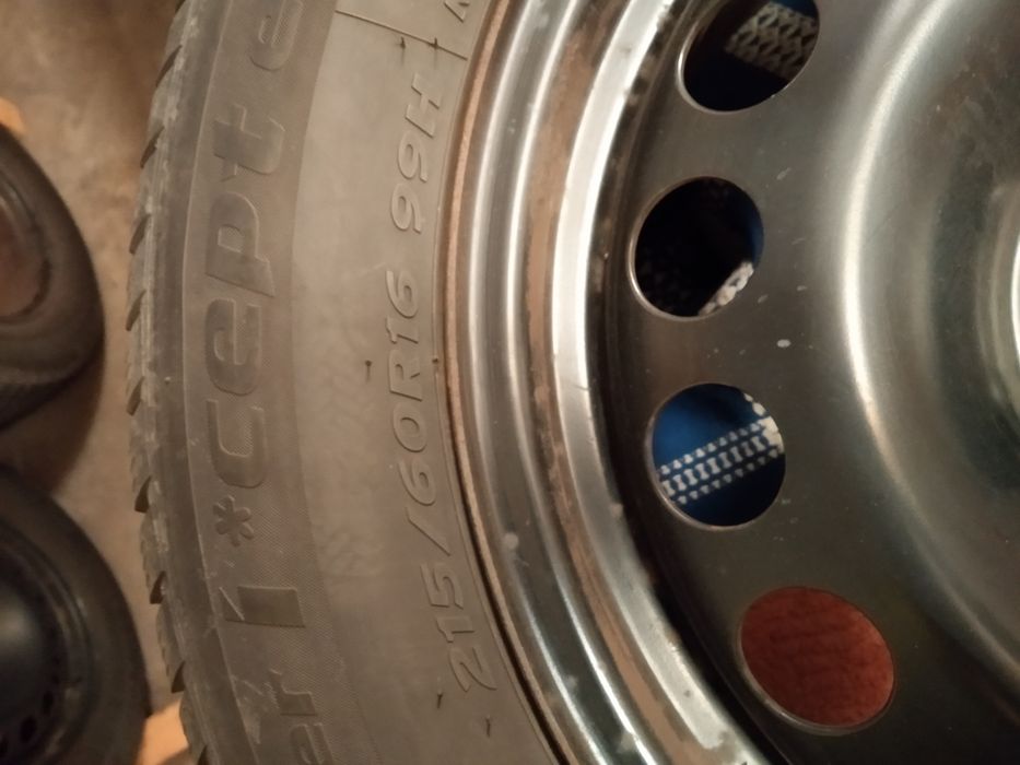 Felgi stalowe 16" do opla i zimowe hankook 215_60_16