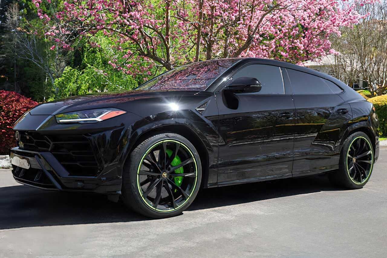 Lamborghini Urus 2021