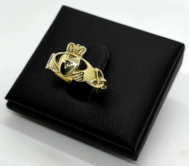 Złoty Pierścionek z Diamentem pr. 333 2,71g R12