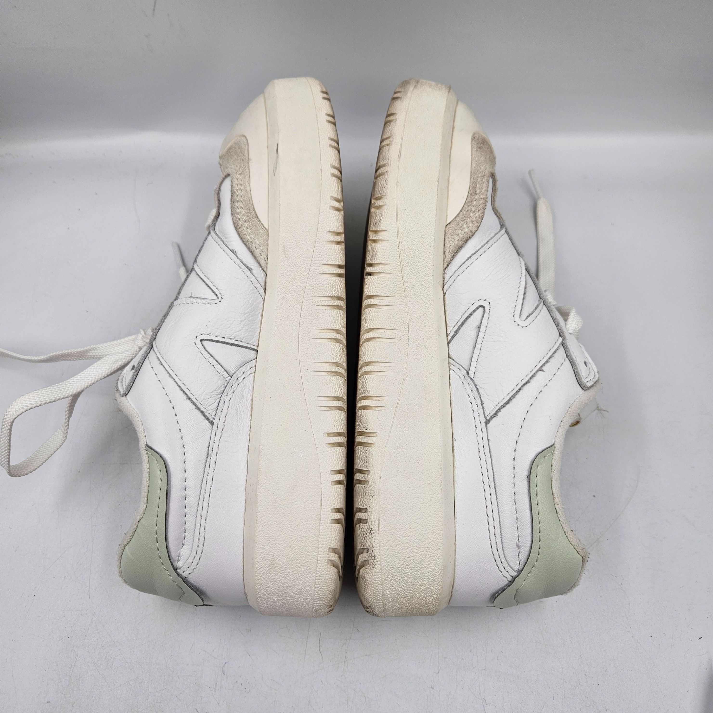 Sneakersy Sportowe Damskie New Balance Ct302Sg Rozmiar 37.5