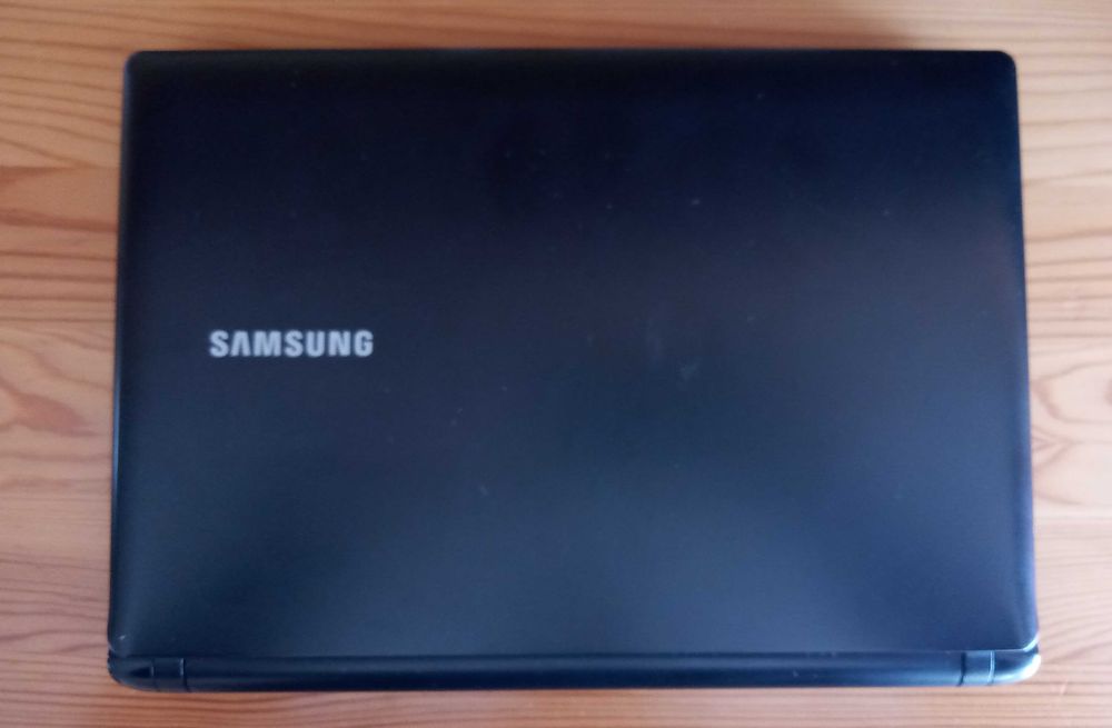 Netbook Samsung NP-N102S-B01PL Win7S