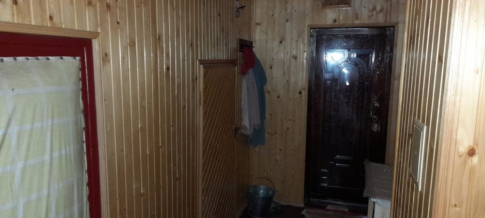 Будинок Хата в селі на Львівщині