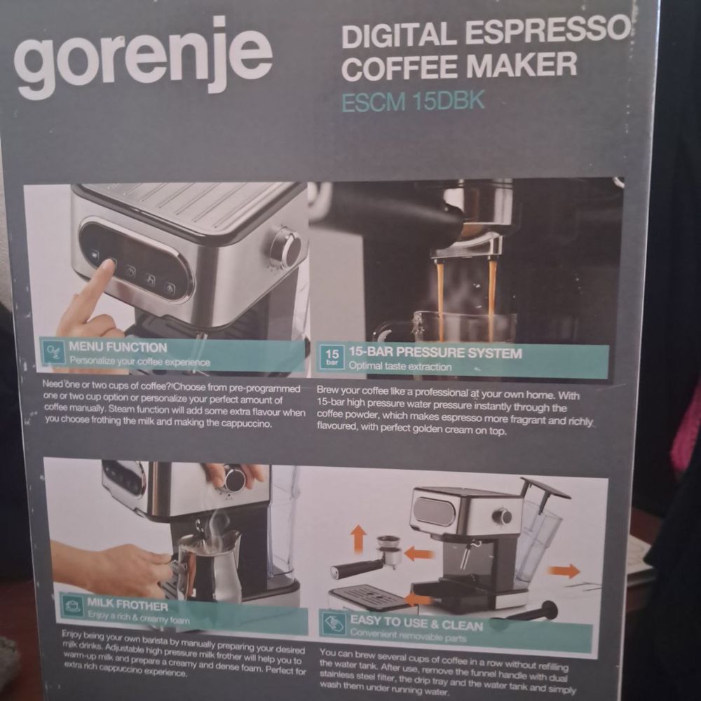 Кавоварка рожкова Gorenje ESCM15DBK