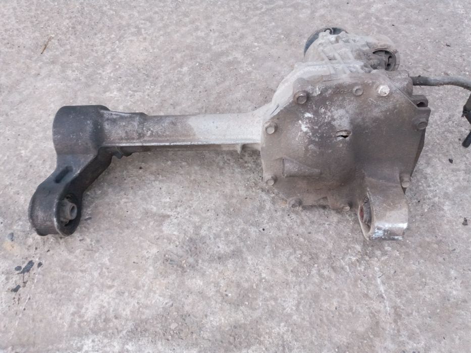 Передній міст Nissan Navara D40 Pathfinder (05-16) 2.5 DCI