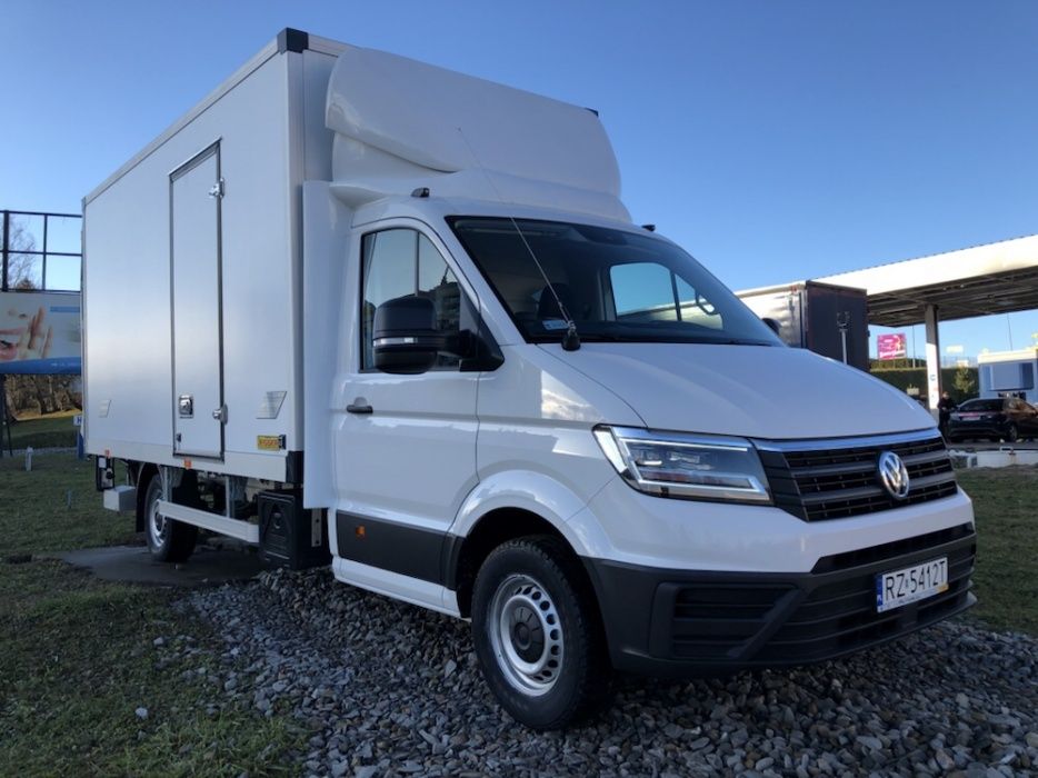 Wynajem Kontener z windą Nowy Crafter  2.0 tdi , 8ep