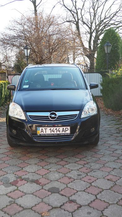 Opel Zafira B FL