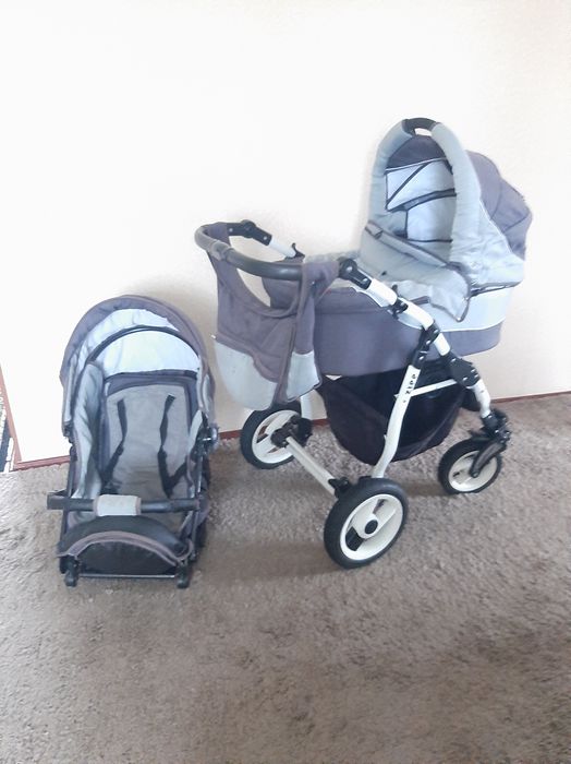 Продам каляску 2 в 1