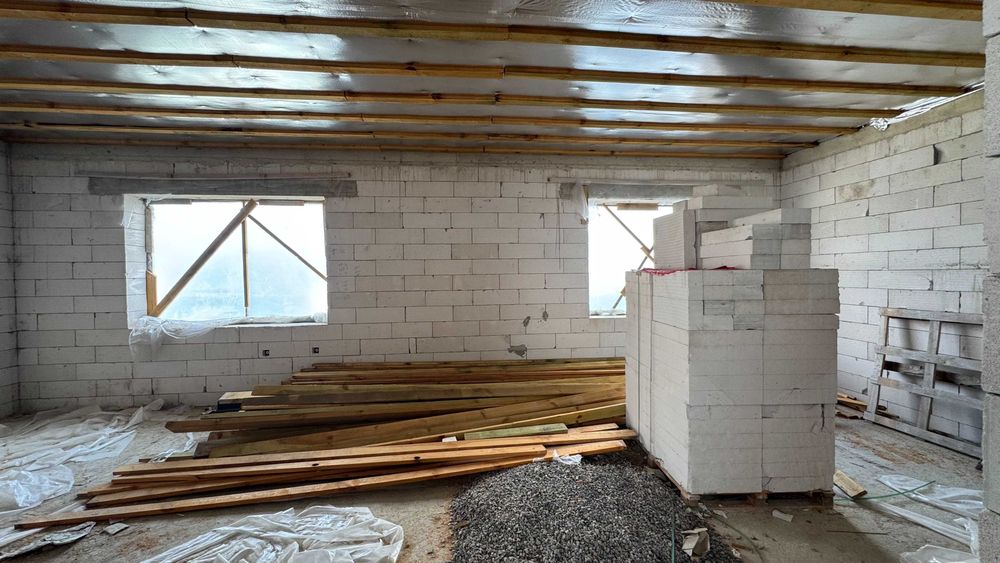 ХОЗЯЙСКИЙ дом! Червоный Хутор! Есть коммуникации! Поможем с ремонтом