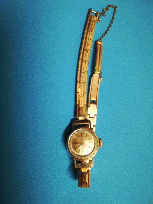 Relógio Cyma Swiss made ouro 40 micron