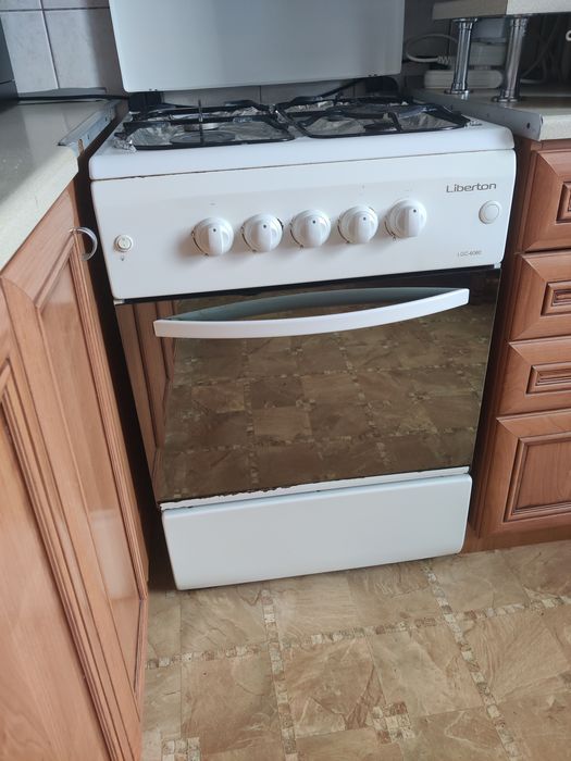 Газова плита Liberton