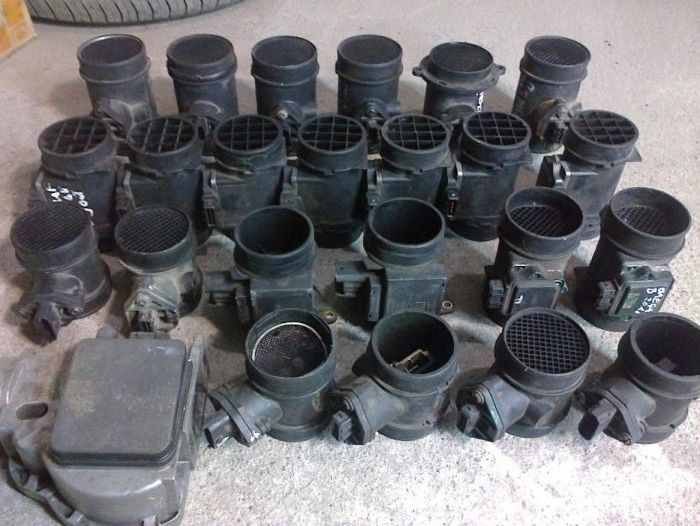 Розходомір витратомір повітря Astra H G J Vectra B C Zafira Insignia