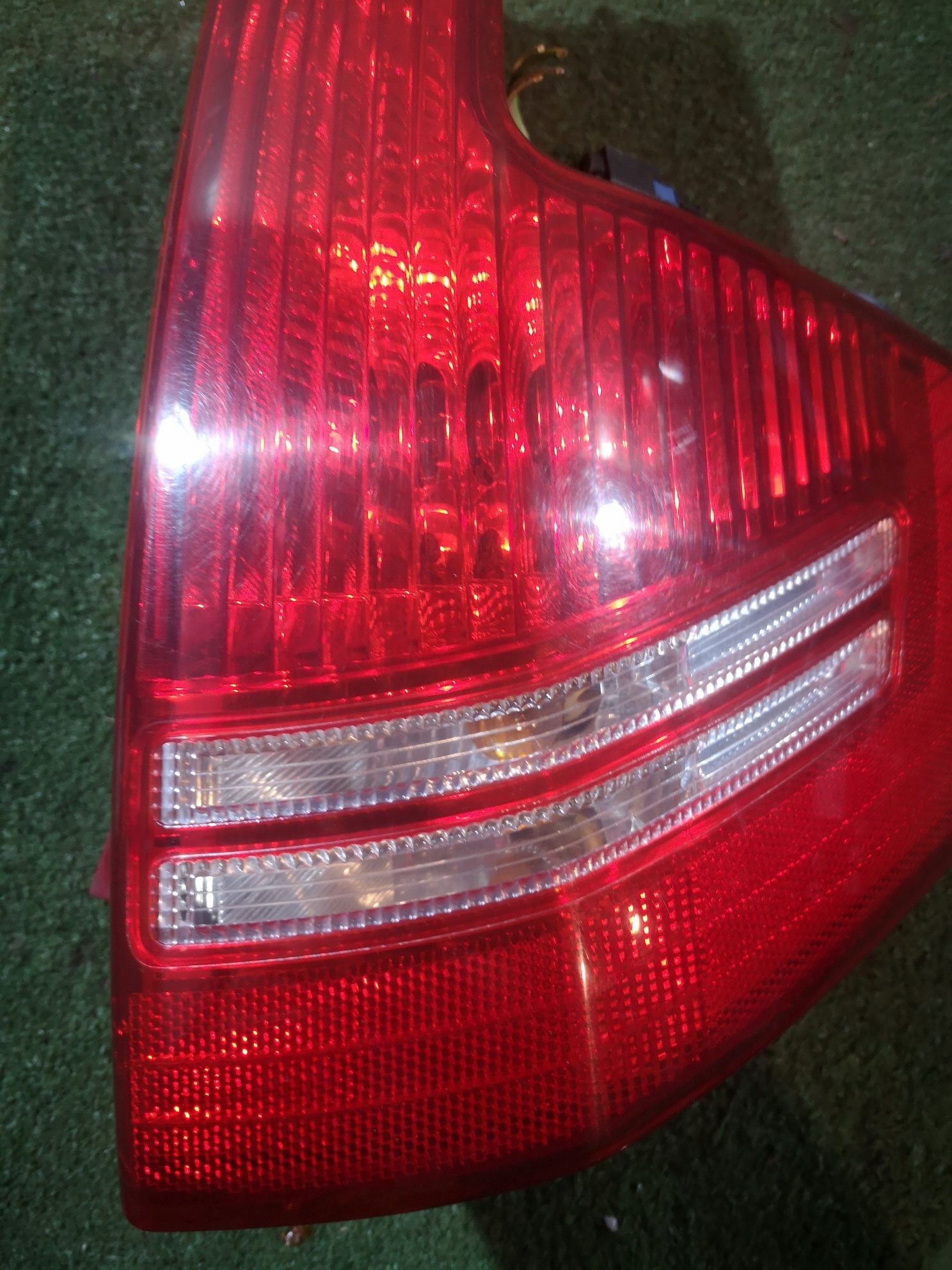 Citroen C4 lampa tylna