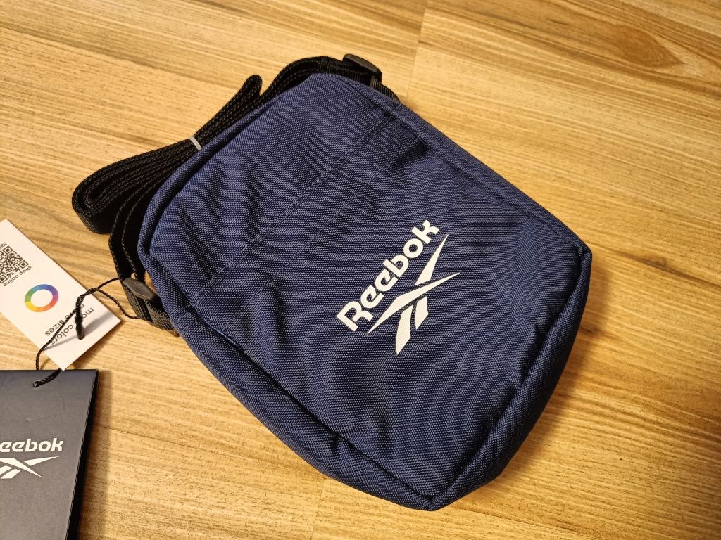 Nowa saszetka Reebok