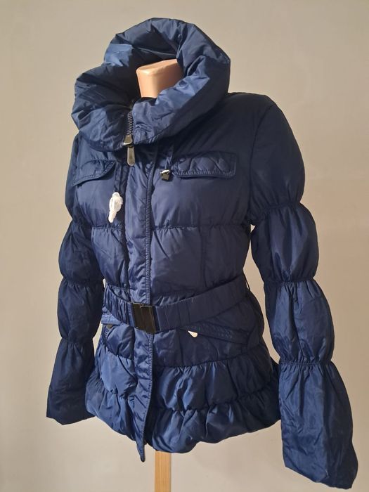 Пуховик жіночий зимовий.