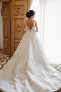 Брендова весільна сукня