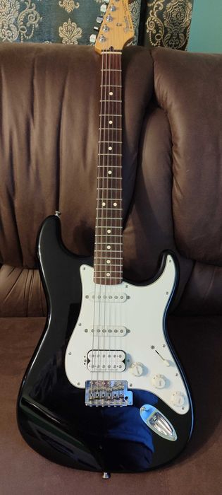 Електрогітара Fender Stratocaster Мексика