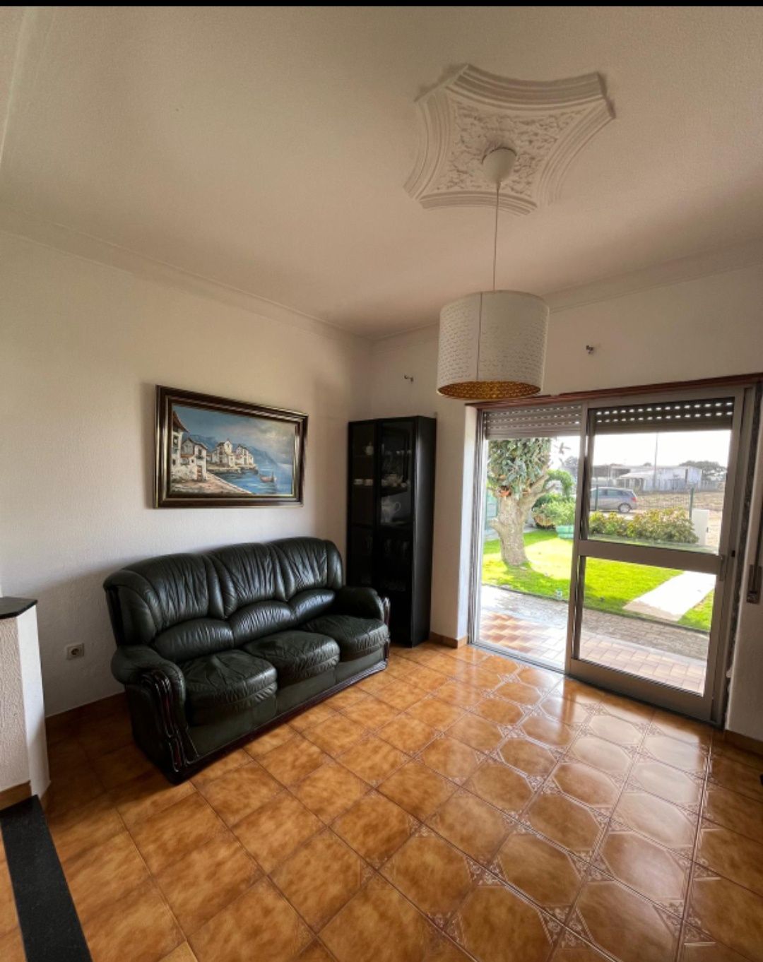 Moradia T3 com jardim para arrendar