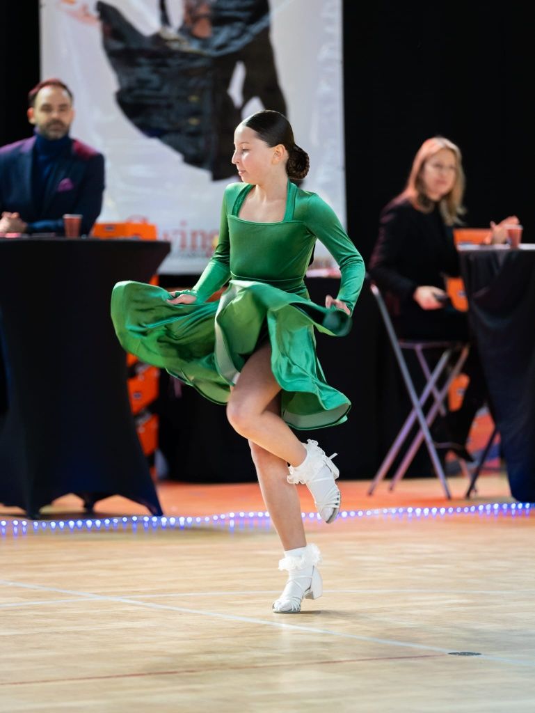 Taniec Towarzyski sukienka " pierwszy krok"