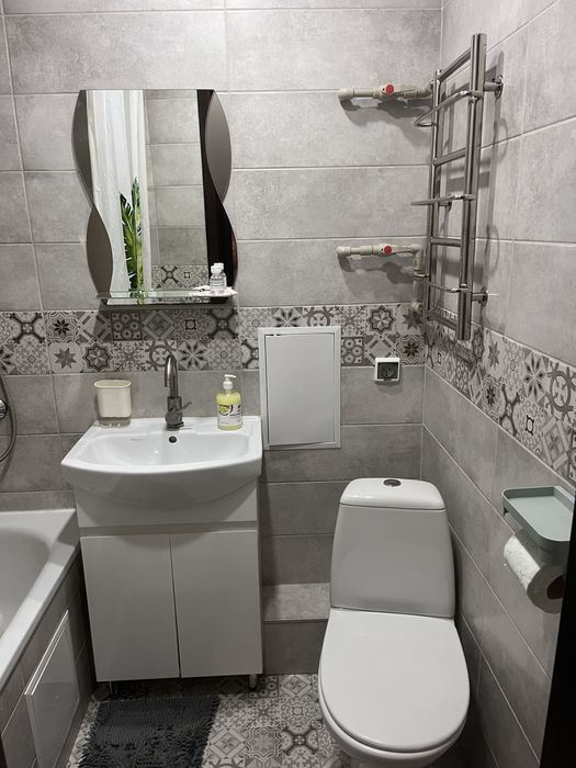 Срочно Продам 2 комнатную квартиру с ремонтом