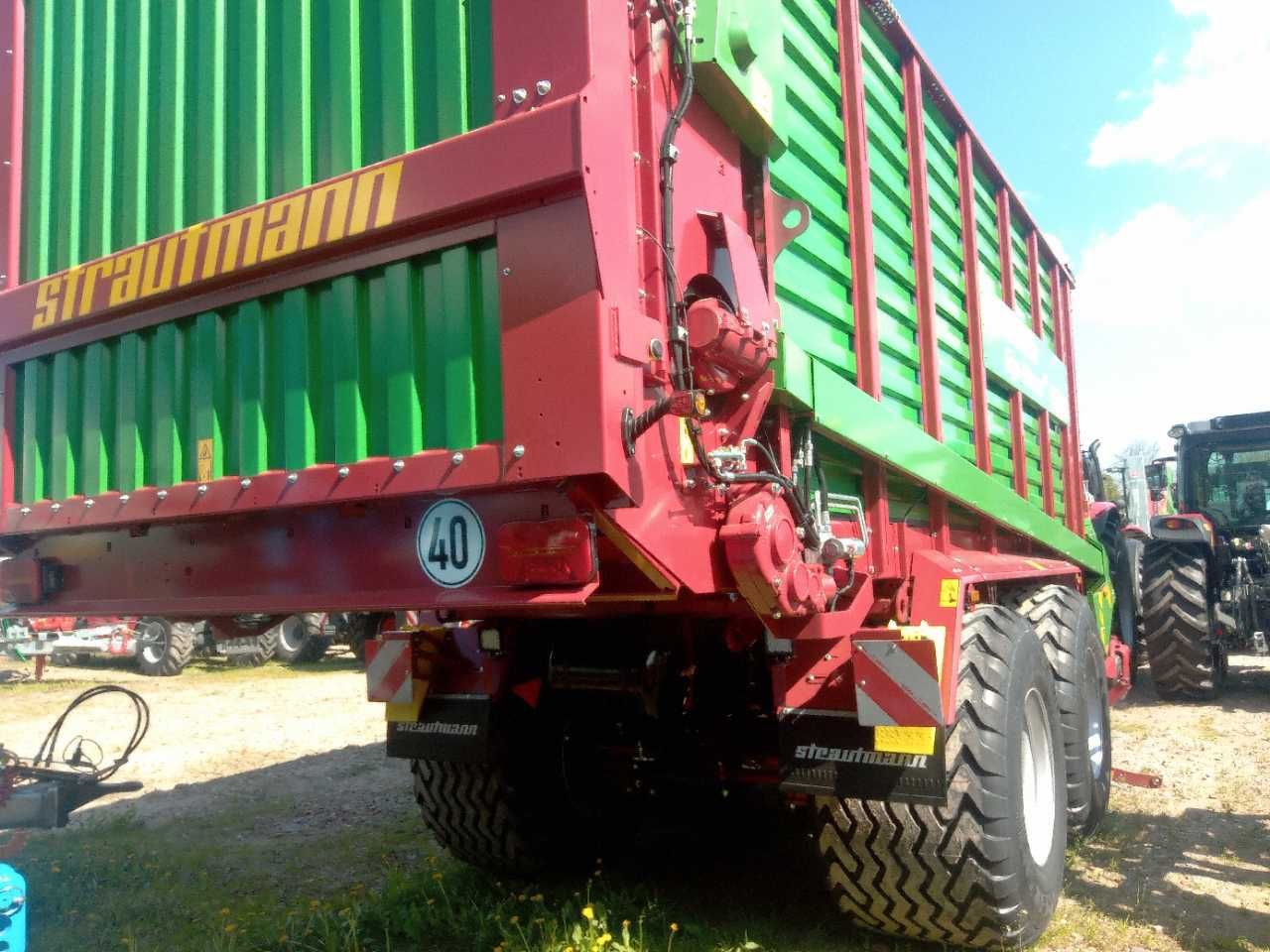 Przyczepa samozbierająca /STRAUTMANN-Giga-Vitesse CFS 4001 DO