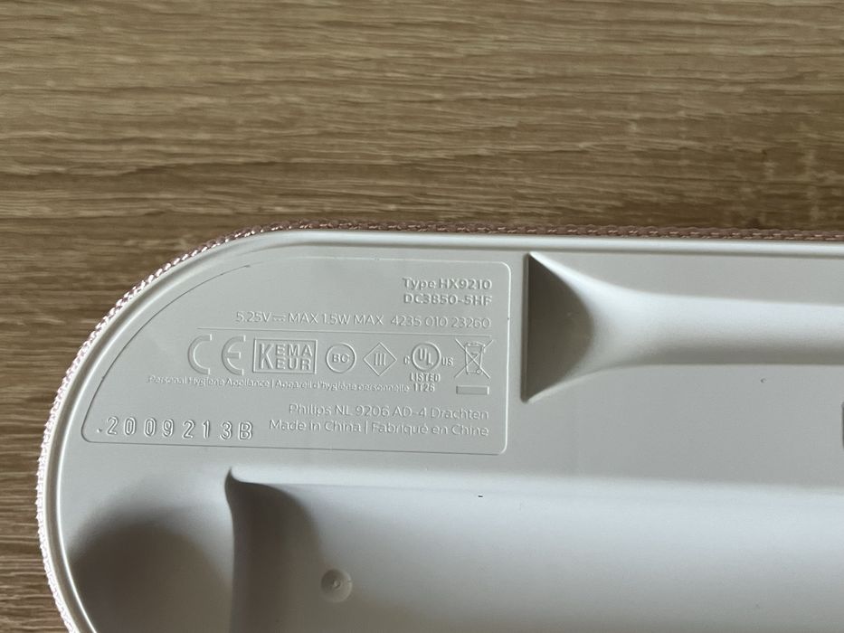 Футляр з зарядкою для зубної щітки philips sonicare чохол дорожній