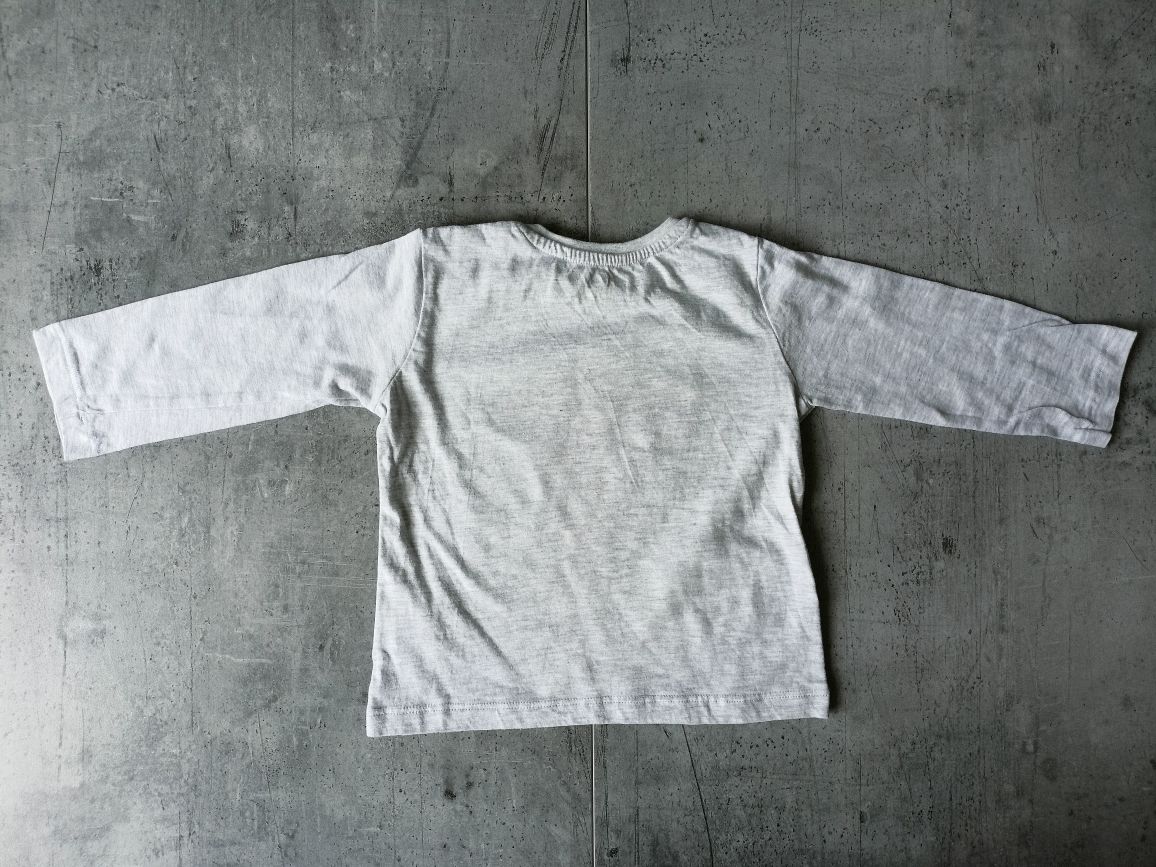 Zestaw ubrań 86 (koszulki, spodnie, bluza)