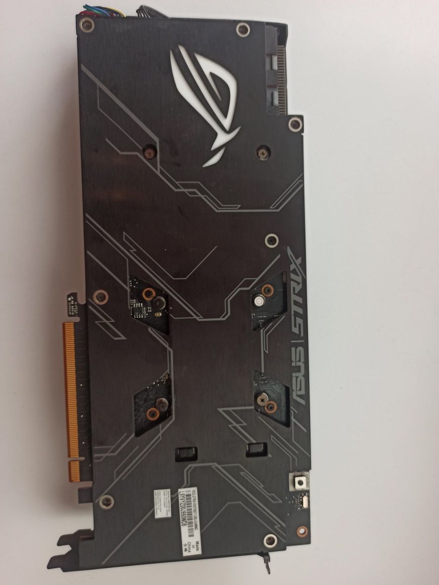 Видеокарта ASUS ROG Strix RX5700XT 8gb