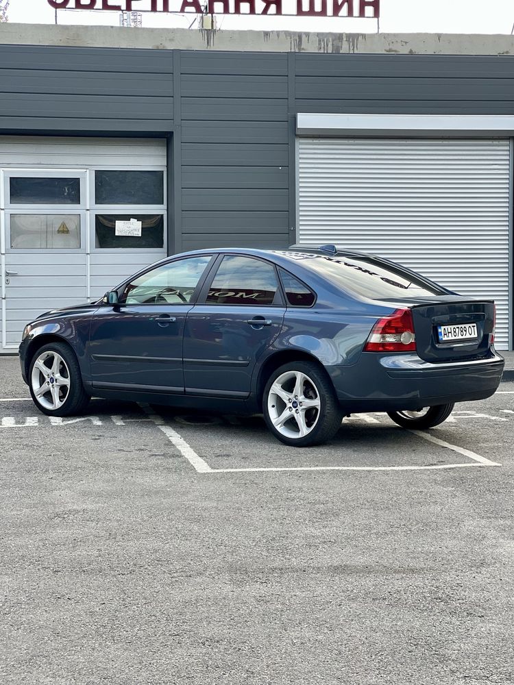 Продам Volvo s40