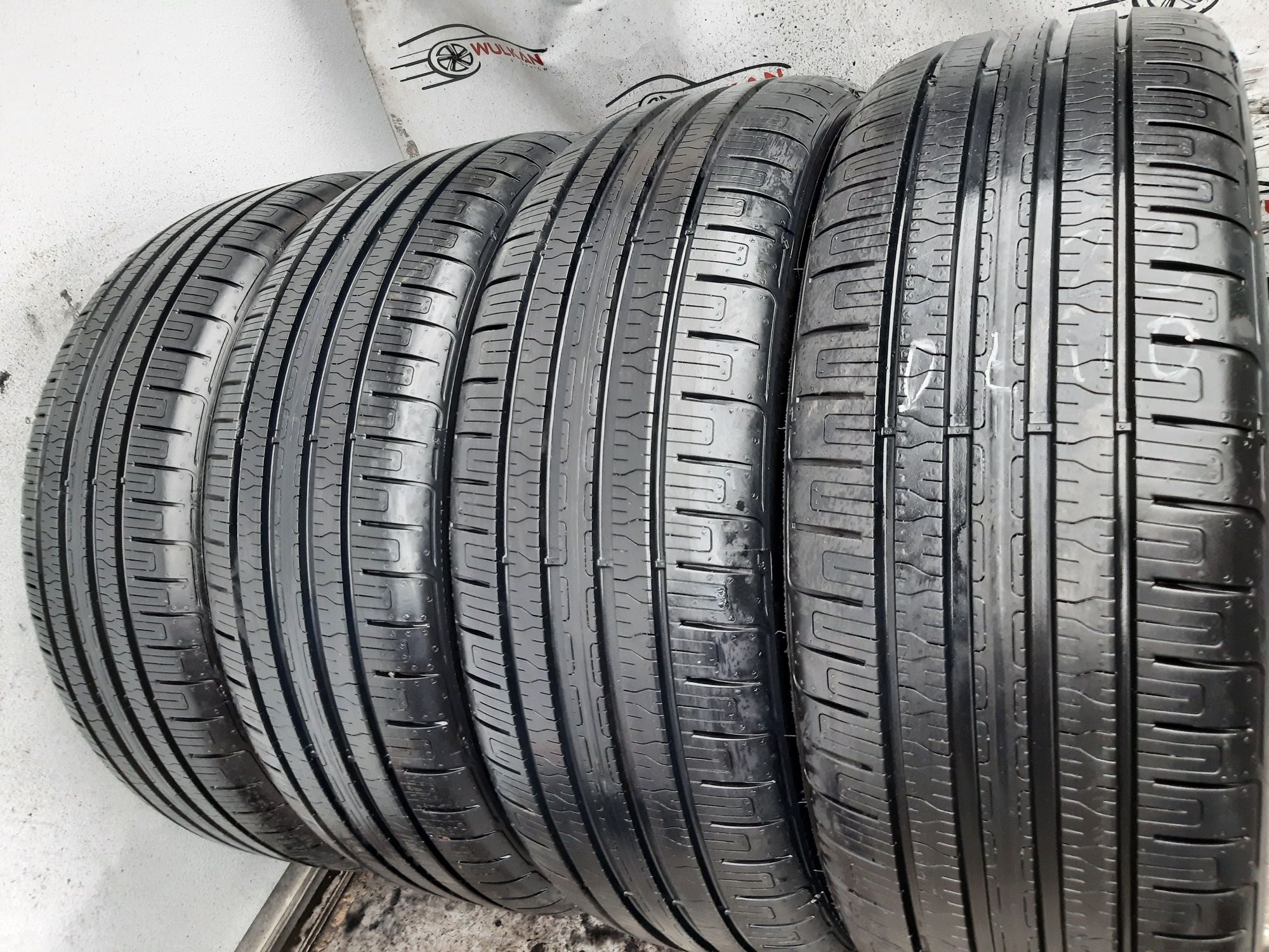215/45r20 95T Goodyear EfficientGrip Performance