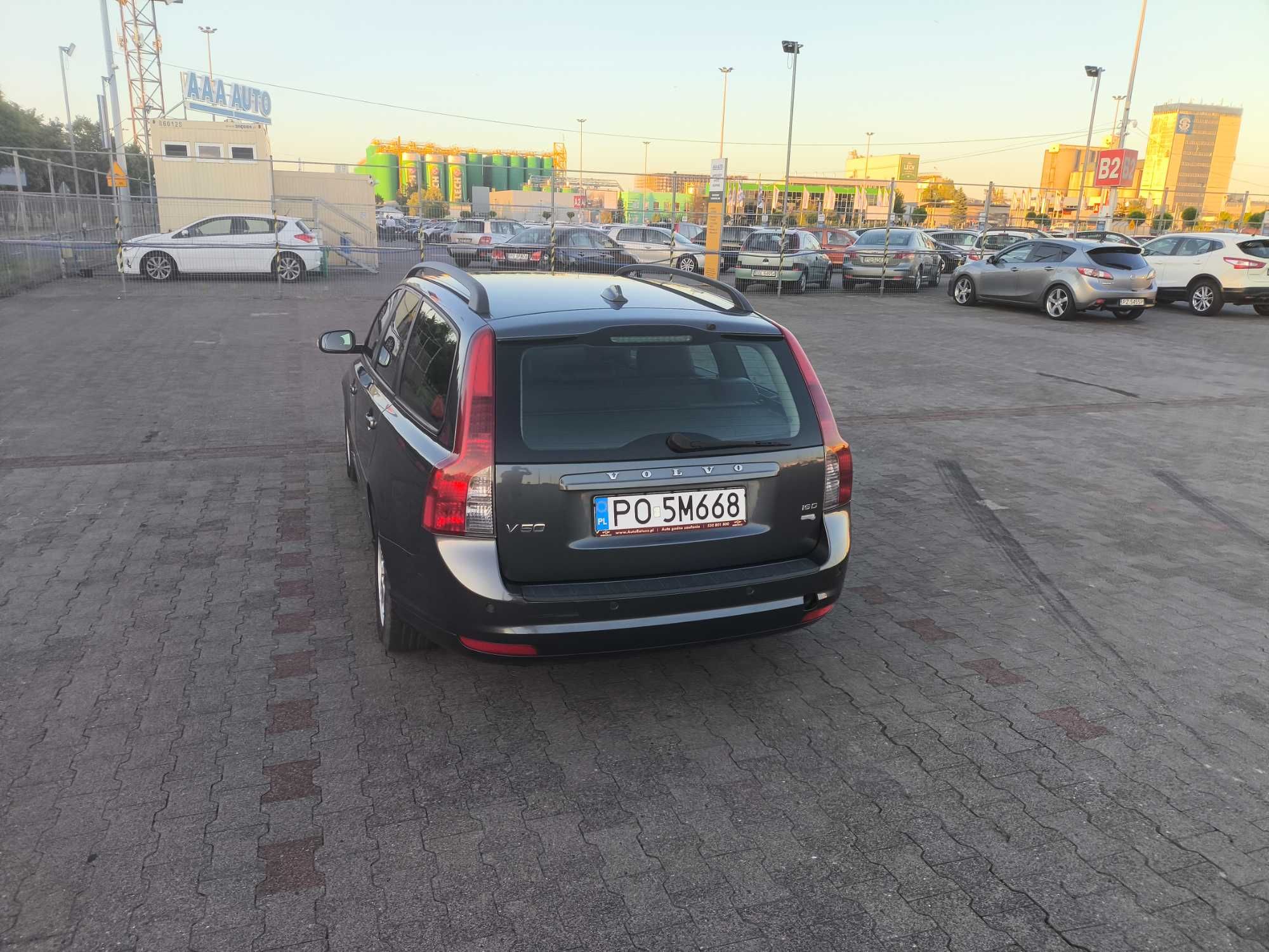 Volvo V50,2010 roku 1.6 diesel.