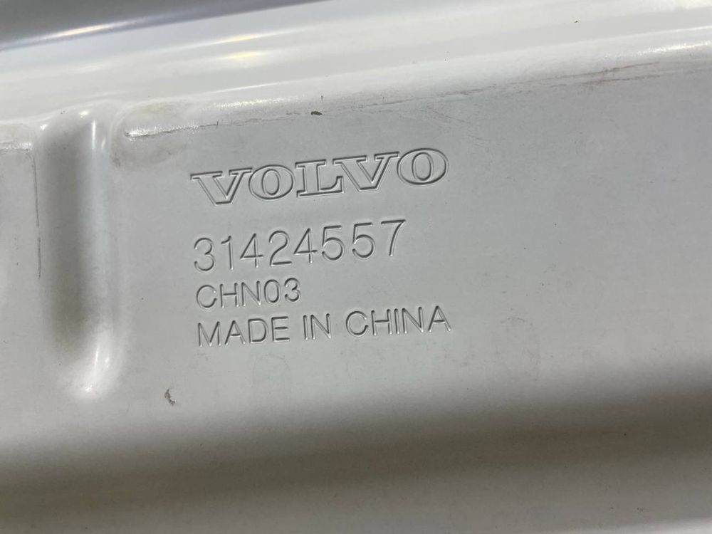 КАПОТ Volvo XC60 2 / 2017 2018 2019 2020 2021 2022 2023 2024 г.