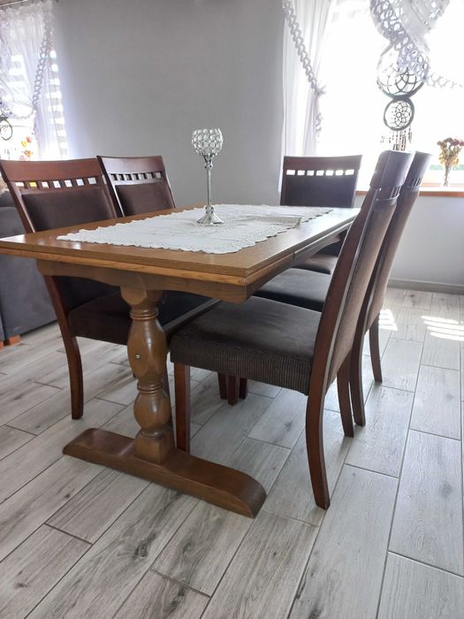 Stół rozkładany +6 krzeseł