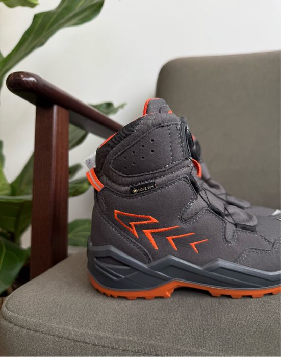Ідеальні зимові дитячі черевички Lowa FIRO GTX. Оригінал! 30, 32 р.