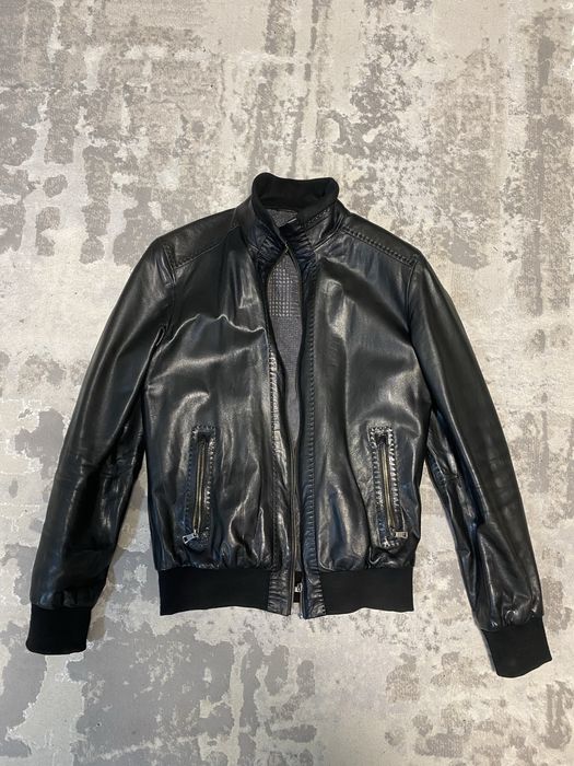 Продам осінню шкіряну куртку, Італія