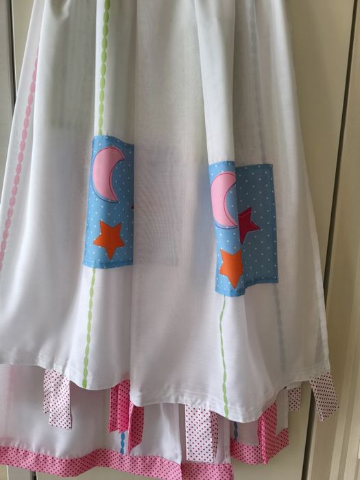 Шторы в детскую комнату ( комплект 2 шторки )