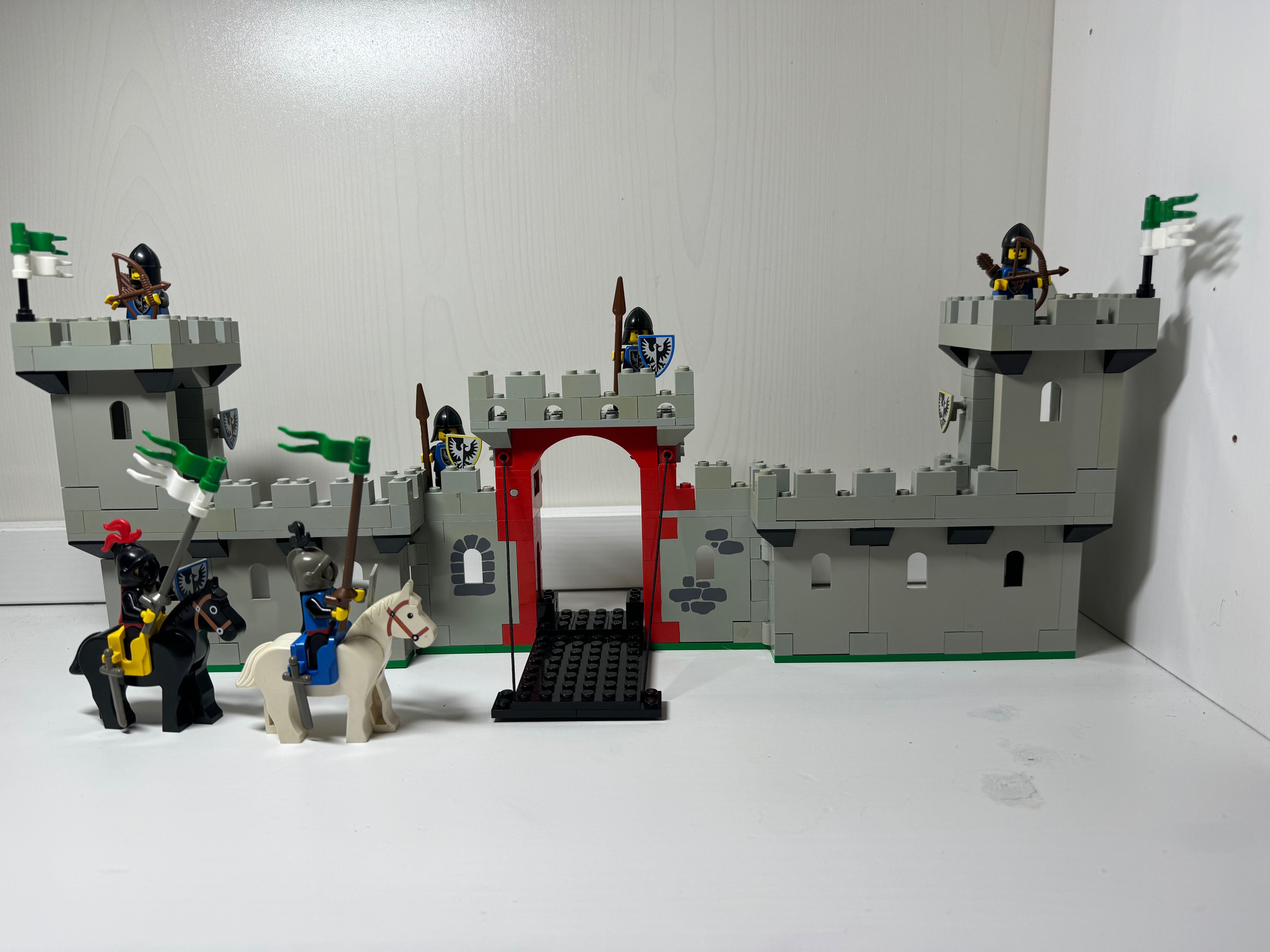 LEGO castle; zestaw 6073 Knight's Castle