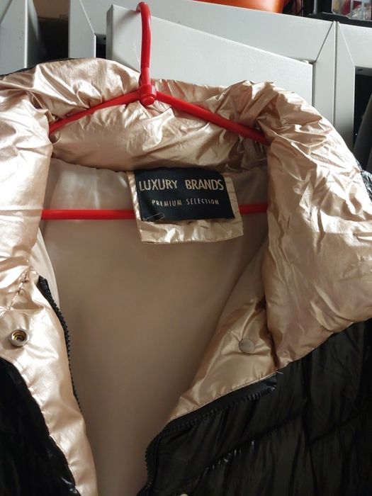 Куртка женск в идеальном состоянии, размер 50,по груди 115,прямая,